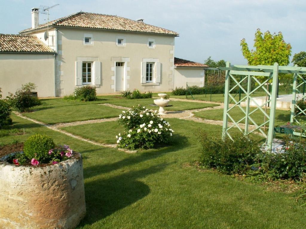 Chambres D'Hotes L'En Haut Des Vignes Mérignac Buitenkant foto